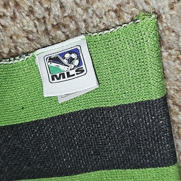 Seattle Sounders MLS Scarf. - Picture 3 of 4